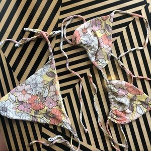 Floral bikini ✨